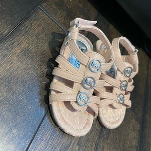 Michael kors sandal